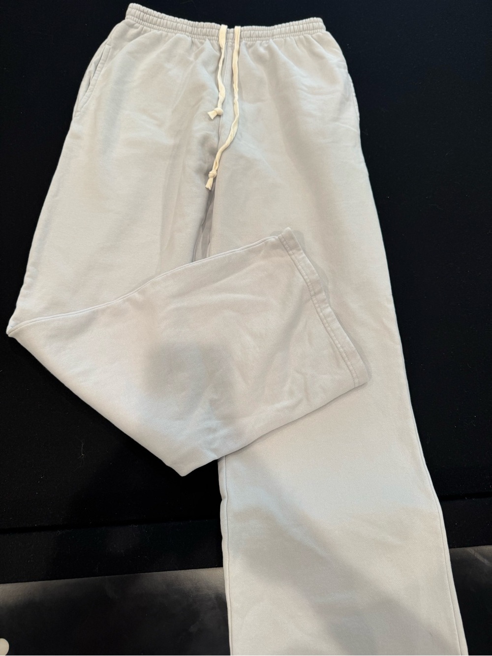 Brandy Melville Men's Light Beige Drawstring Sweatpants